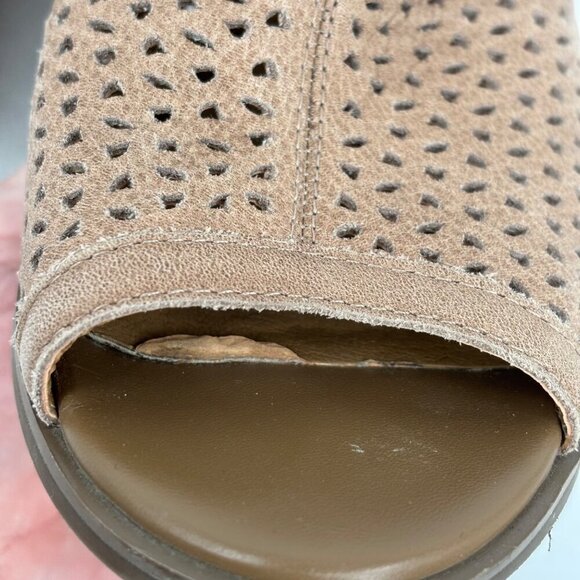 Lucky Brand Perforated Leather Bootie Size 8 Tan Suede Block Heel Peep Toe Boot - Picture 7 of 12